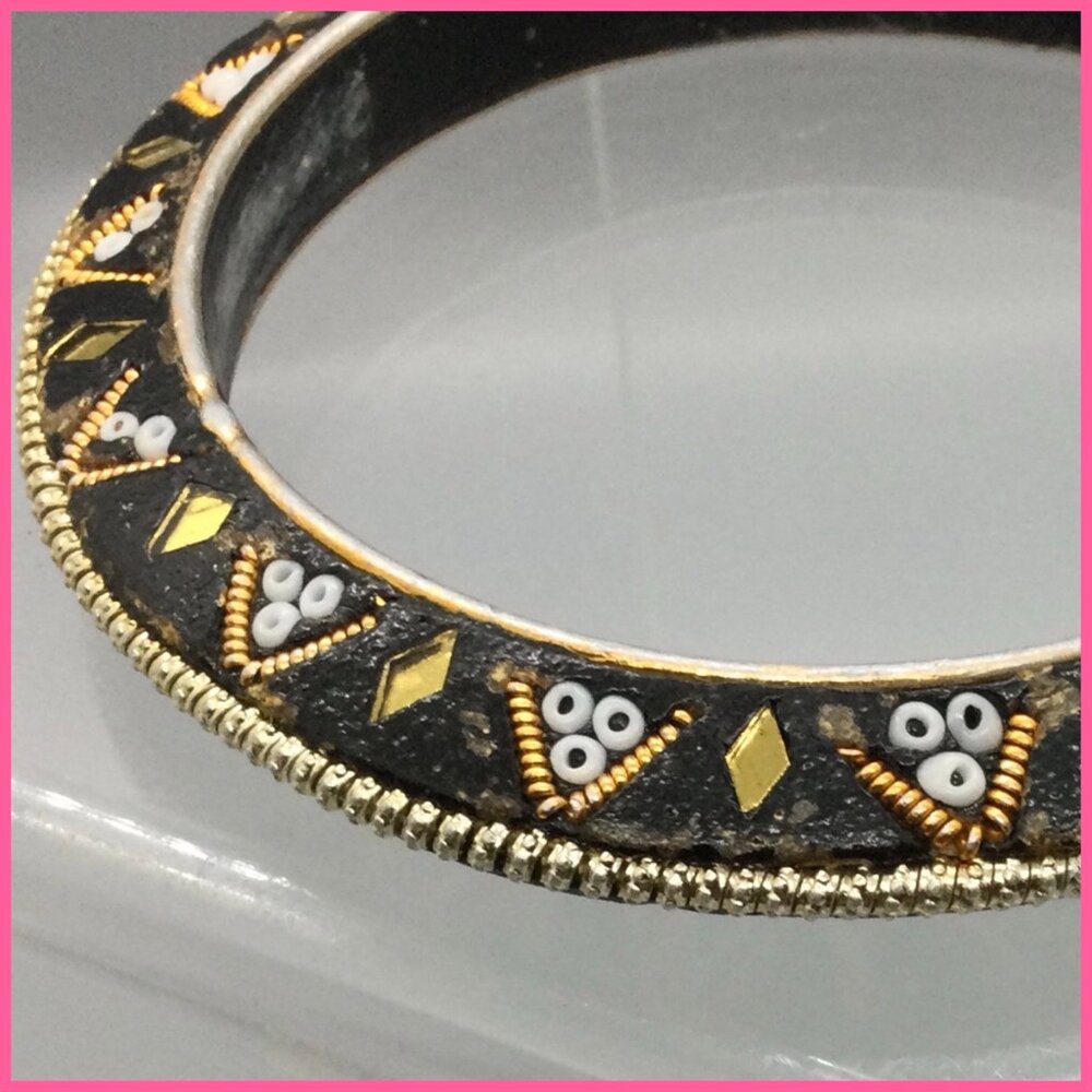 Vtg Decorative Bangle